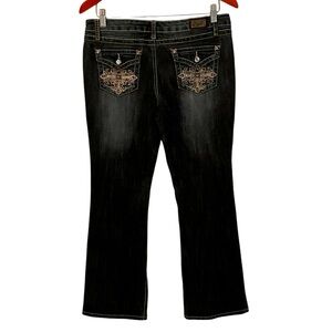 Women’s Blue Embroidered Back-Pocket Jeans